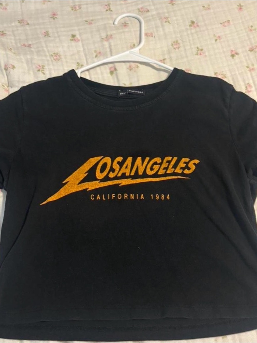 Brandy Melville Black Crop Tee with Gold 'Los Angeles' Graphic - Picture 2 of 3